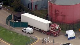 Engleska: U kamionu pronađeno 39 ljudskih tijela