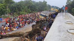 Direktan sudar dva brza voza u Bangladešu, najmanje 15 mrtvih