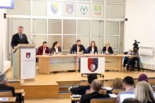 Smijenjena Vlada Kantona Sarajevo!