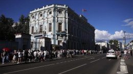 Na protestima u Bjelorusiji privedeno više od 250 ljudi