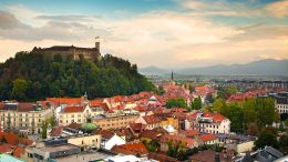 Slovenija proglasila stanje opšte epidemije