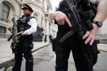 Lockdown naljutio Engleze, hapšenja i suzavac u Manchesteru i Liverpoolu