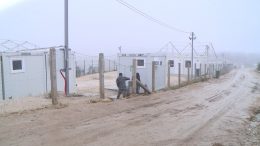 PRIHVATNI MIGRANTSKI CENTAR LIPA: MIGRANTI KAŽU DA USLOVI ZA BORAVAK NISU DOBRI, ALI NEMAJU KUD