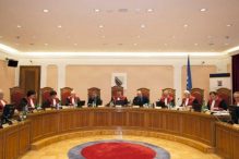 Mjere zabrane kretanja i obaveznog nošenja maski su neustavne