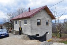 Dobri ljudi za nekoliko mjeseci napravili kuću Nedžadu Kovačeviću