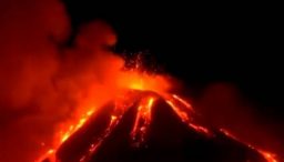 Italijanski vulkan Etna noćas se iznenada aktivirao