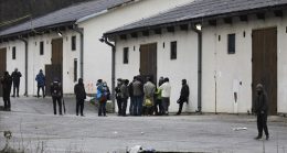 Cikotić i drugi zvaničnici posjetili kamp u Blažuju, dogovorene mjere povećanja sigurnosti