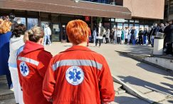 Sindikat i uposlenici Doma zdravlja Bihać održali štrajk upozorenja