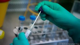 Od danas u FBiH jeftinije testiranje na koronavirus