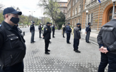 Protest policije ispred Predsjedništva BiH, traže veće plaće