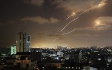 Kiša Hamasovih raketa iznad Izraela, odjekuju eksplozije, vojska uzvraća vatru