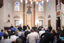 U džamijama širom BiH klanjan bajram-namaz