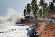 Indija: U naletu ciklona i brodolomu kod Mumbaija nestalo 127 ljudi