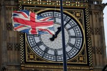 Britanija ublažila restrikcije za putovanja u inostranstvo