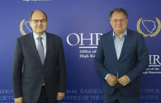 Schmidt pozvao Nikšića na sastanak u OHR, razgovarali o korupciji i kriminalu u FBiH