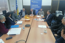 Vlast obećala rješavanje problema dijela penzionera iz četiri općine USK