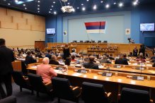 Vlast RS-a na čelu sa SNSD-om danas planira povući nadležnosti s BiH na entitet