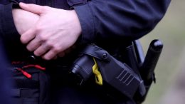 Amerika: Policajka zabunom upotrijebila pištolj umjesto šokera i usmrtila muškarca