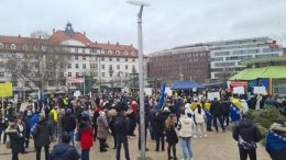 Uprkos hladnoći i kiši veliki broj okupljenih u Stuttgartu: Svi za BiH