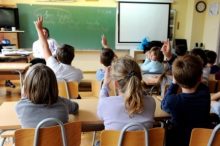 FBiH za godinu “izgubila” 159 odjeljenja i 3.800 učenika, na naplatu došli odlasci mladih roditelja