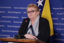 Bisera Turković traži hitnu sjednicu: Uputiti humanitarnu pomoć Ukrajini