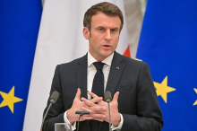 Macron nakon Moskve danas u Kijevu: Francuz kao u misiji Plavih šljemova
