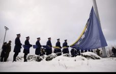 Podizanjem državne zastave na brdu Hum iznad Sarajeva počelo obilježavanje Dana nezavisnosti BiH 