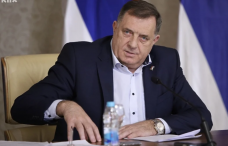Dodik negirao sve navode iz optužbi Tužilaštva BiH, komentirao i pokazivanje srednjeg prsta