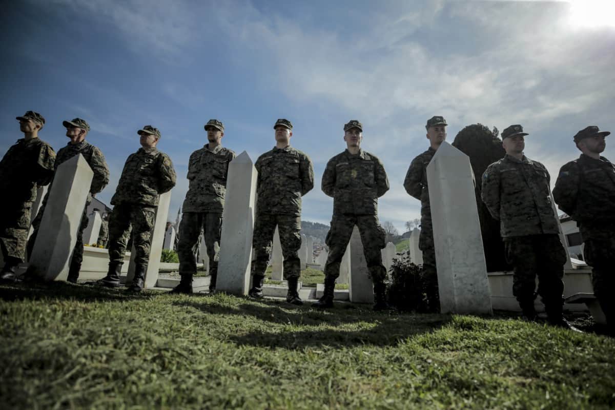 Godišnjica formiranja Armije Republike Bosne i Hercegovine i 2. pješadijskog puka OSBiH