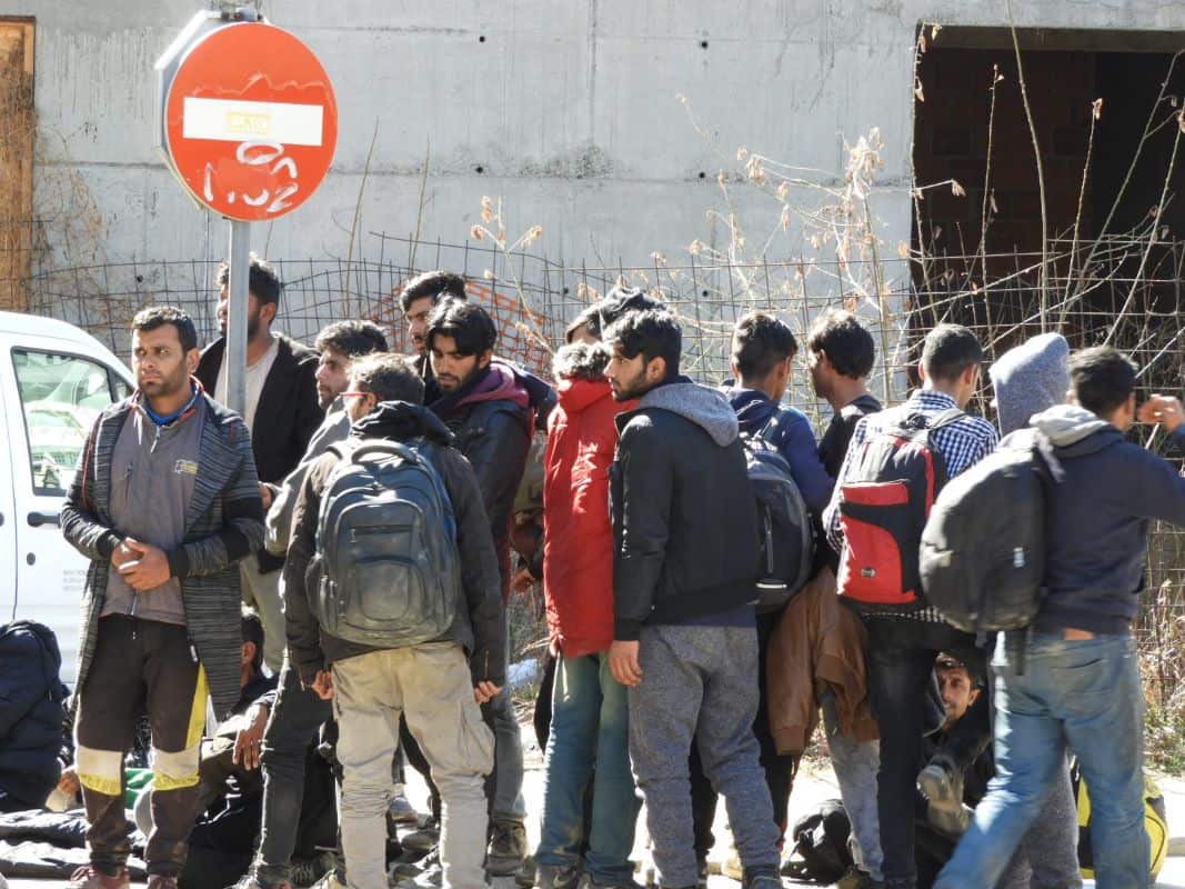 Operativna grupa za nadzor migrantske krize USK-a: Izmjestiti migrante s ulica u prihvatne centre