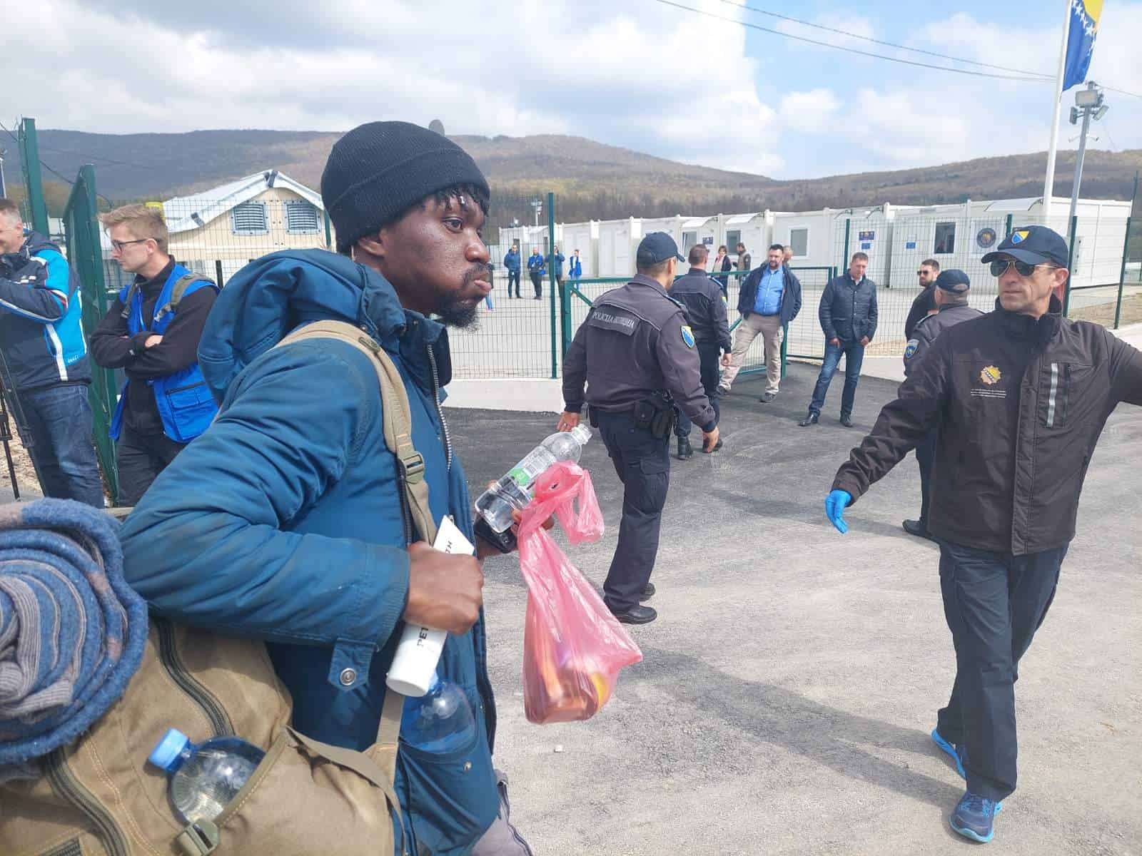 Oko 180 migranata prebačeno iz Mirala u Lipu