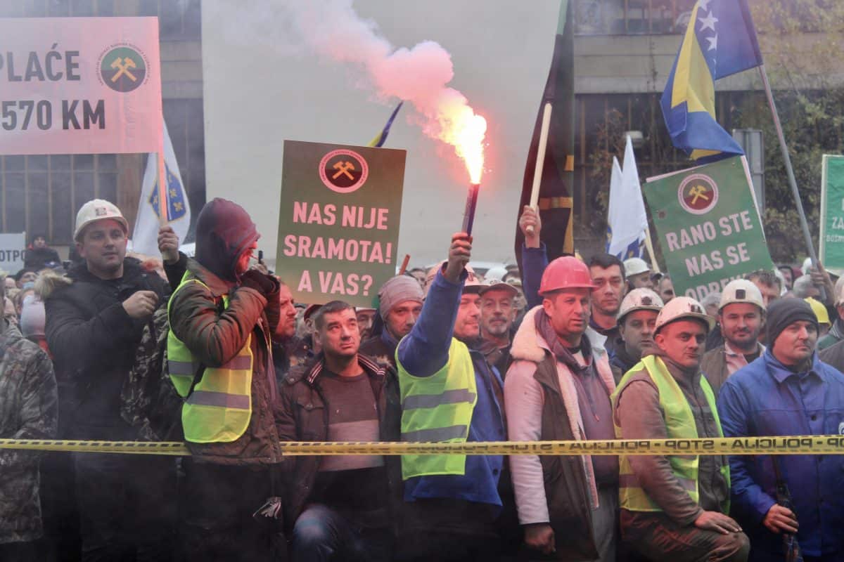 Na Međunarodni praznik rada brojni radnici u BiH svoja prava traže na protestima