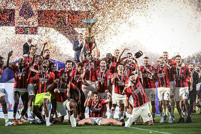 Milan nakon 11 godina osvojio titulu prvaka Italije, Kruniću prvi naslov u karijeri