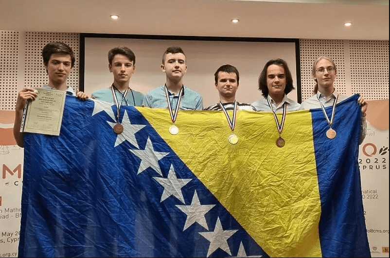 Bh. učenici na Balkanskoj matematičkoj olimpijadi osvojili pet medalja i jednu pohvalu