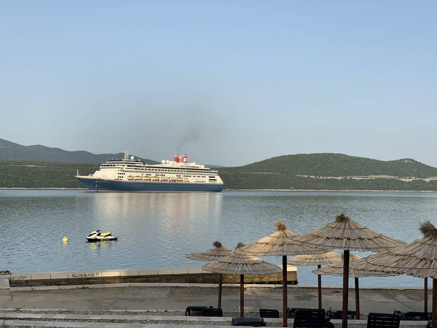 U Neum uplovio veliki kruzer “Bollete” sa više od hiljadu putnika