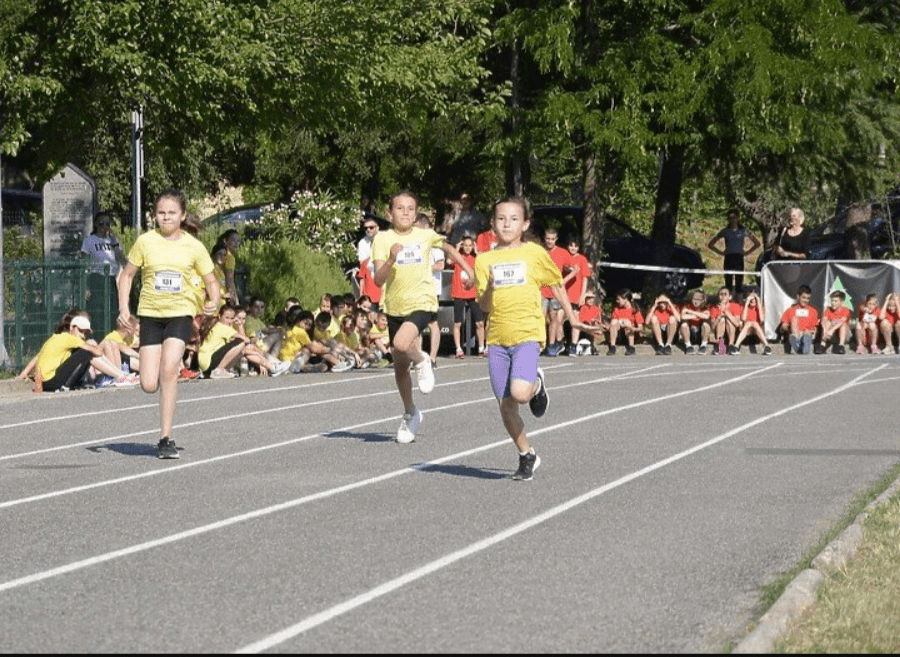 U Mostaru “Dječji atletski miting Mostar 2022.” okupio preko 250 mališana iz BiH i regije