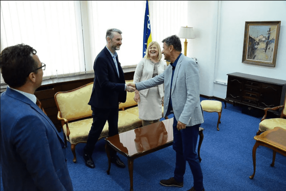 Kanton Sarajevo od FBiH dobija 36 miliona KM, Forto i Novalić potpisali sporazum