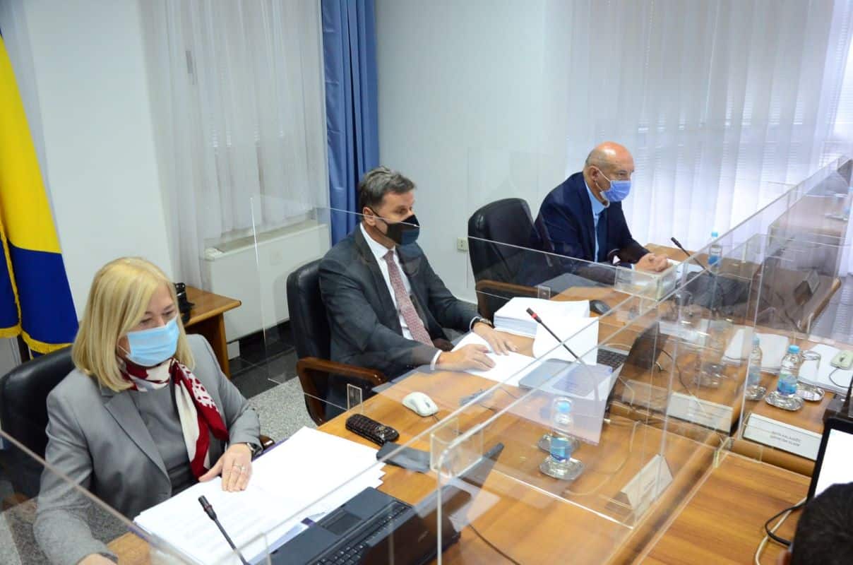 Vlada FBiH: Na sjednici naredne sedmice Program pomoći kategorijama stanovništva koje su posebno pogođene inflacijom