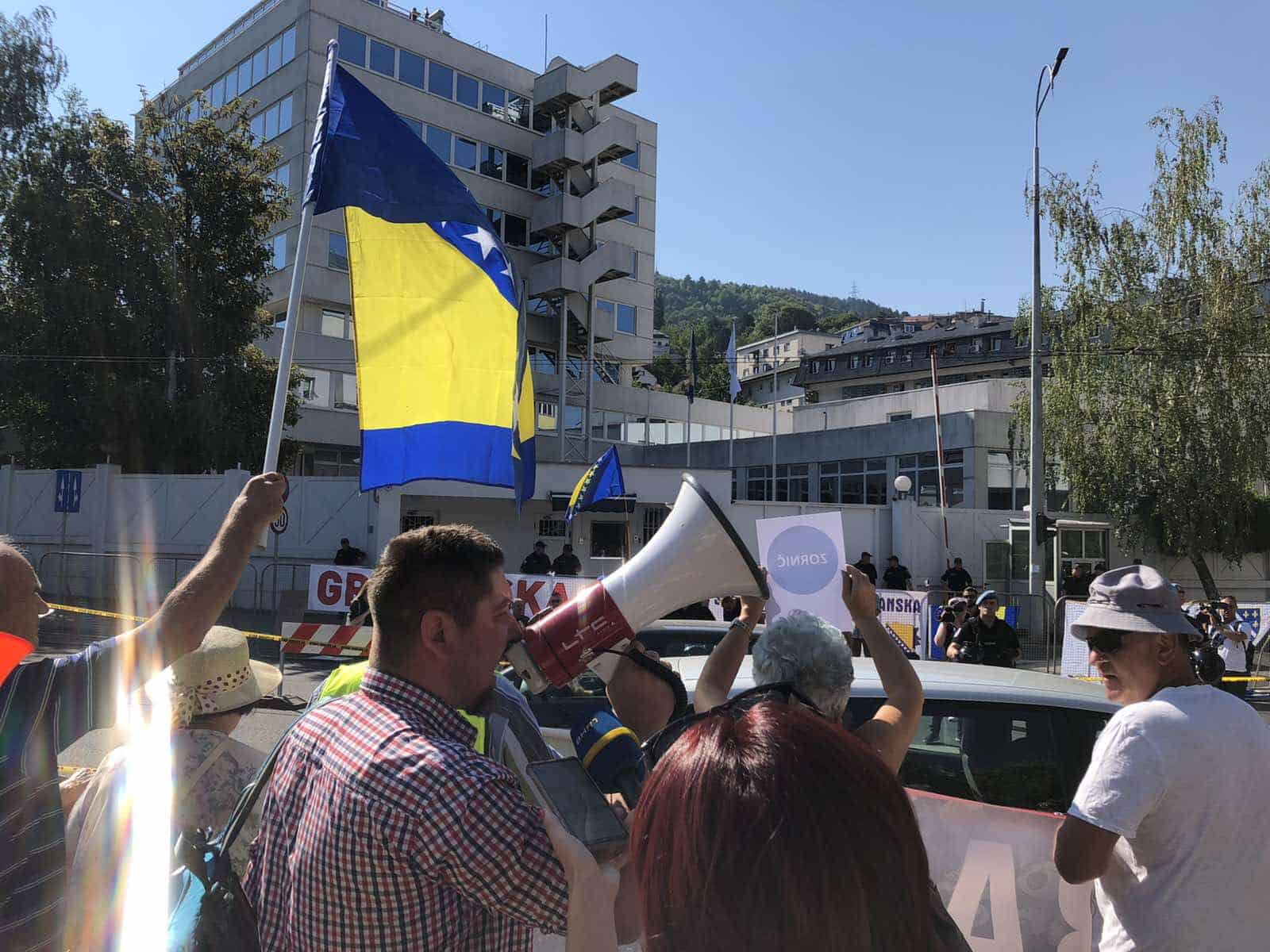 Okončan drugi dan protesta ispred OHR-a