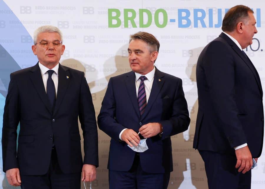 Džaferović na ukrajinskom Samitu o Krimu, Dodik: “Krši Ustav BiH”