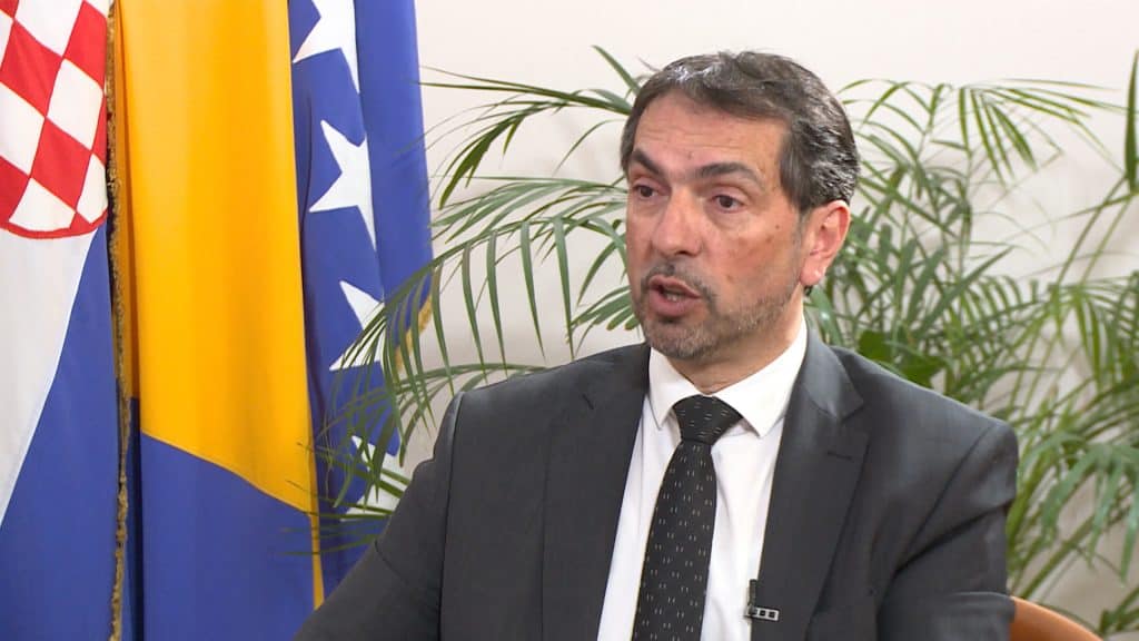 Čavara uputio pismo Schmidtu: Imenovat ću četiri suca Ustavnog suda FBiH