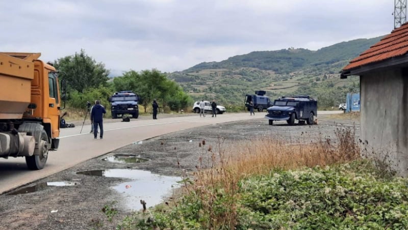 Na sjeveru Kosova pucano na granične policajce