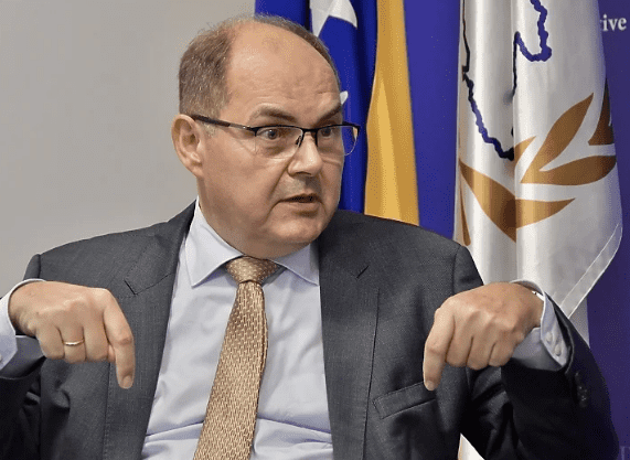 Schmidt priprema reducirani plan, odustaje od cenzusa od 3%, podiže granicu za izbor predsjednika FBiH