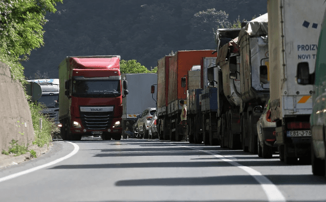 Bh. prijevoznici ne žele voziti za Rusiju, voćari moraju tražiti nova tržišta