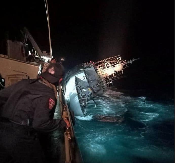 Tajlandska mornarica traga za 33 mornara nakon potonuća ratnog broda
