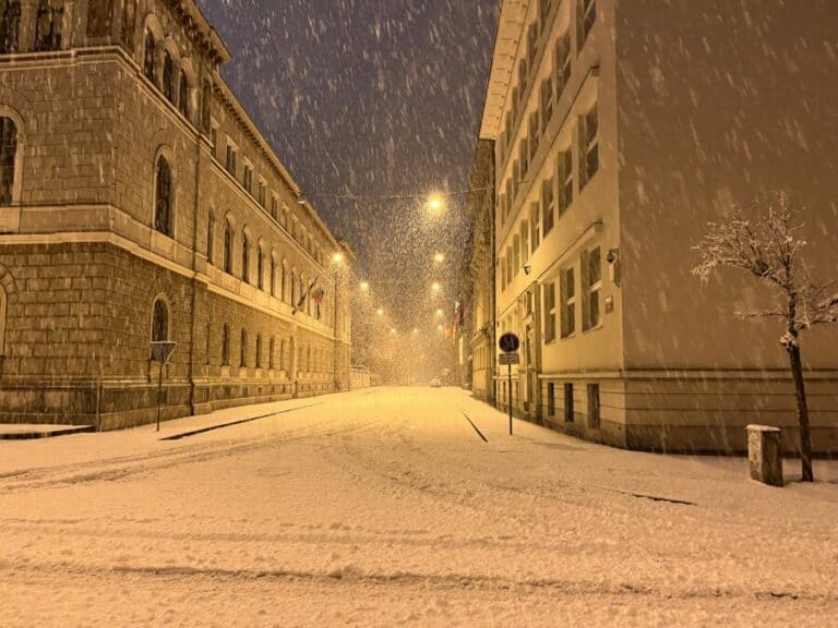 Slovenija: Zbog obilnog snijega hiljade kućanstava bez struje