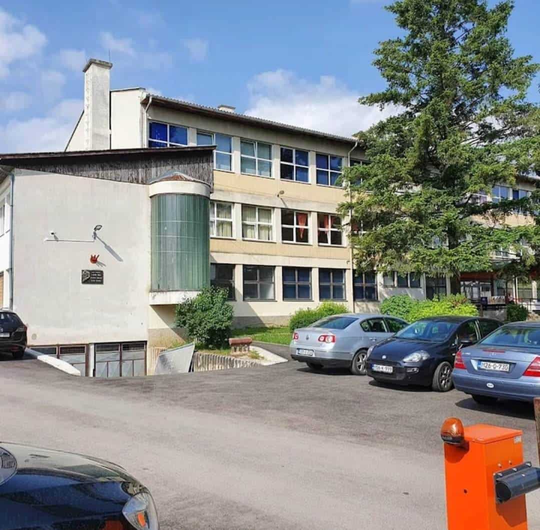 Produžen zimski raspust za osnovne i srednje škole na području USK