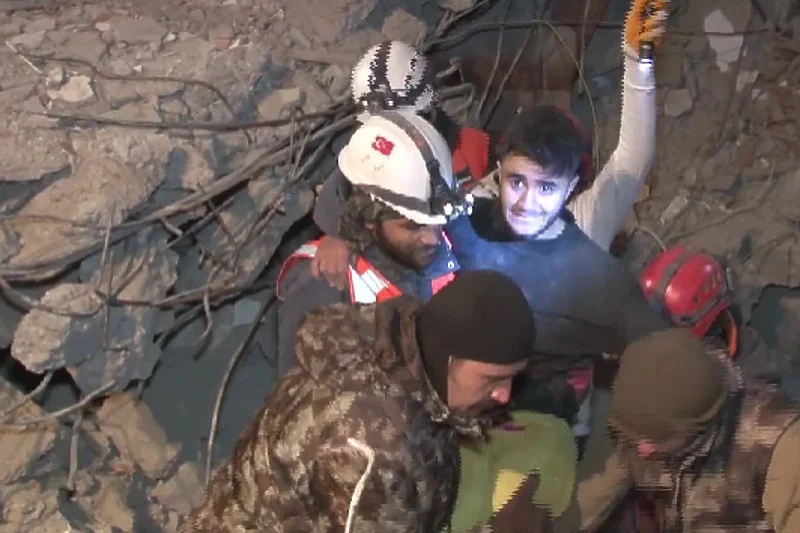 Čuda se dešavaju u Turskoj, djeca ispod ruševina spašena nakon više od 90 sati
