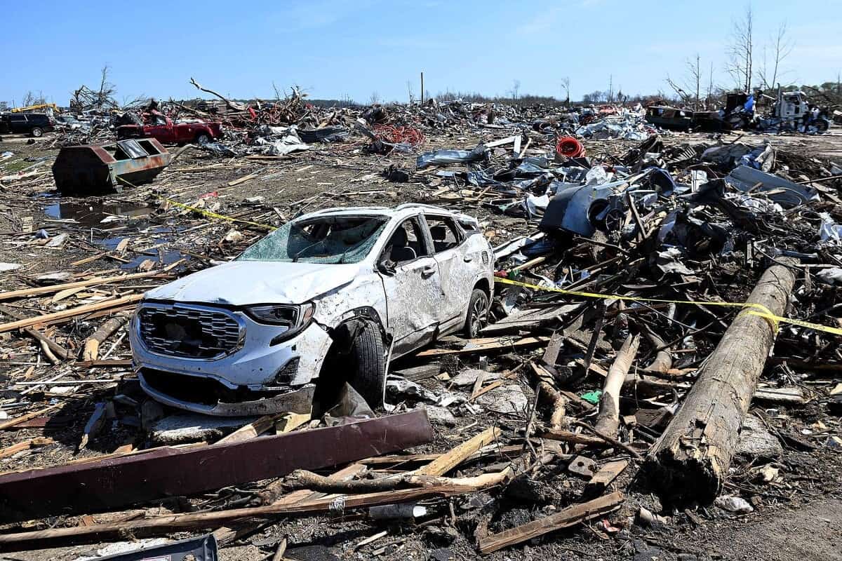 Razorni tornado uništio čitava naselja na jugu Amerike, proglašeno vanredno stanje