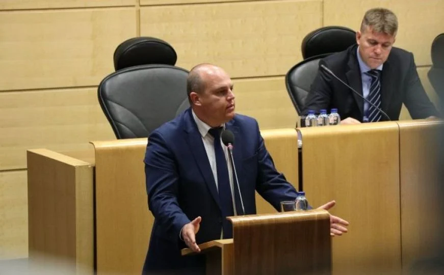 Ružnić: Konaković i Forto stavljaju cijeli USK u okvire provincije